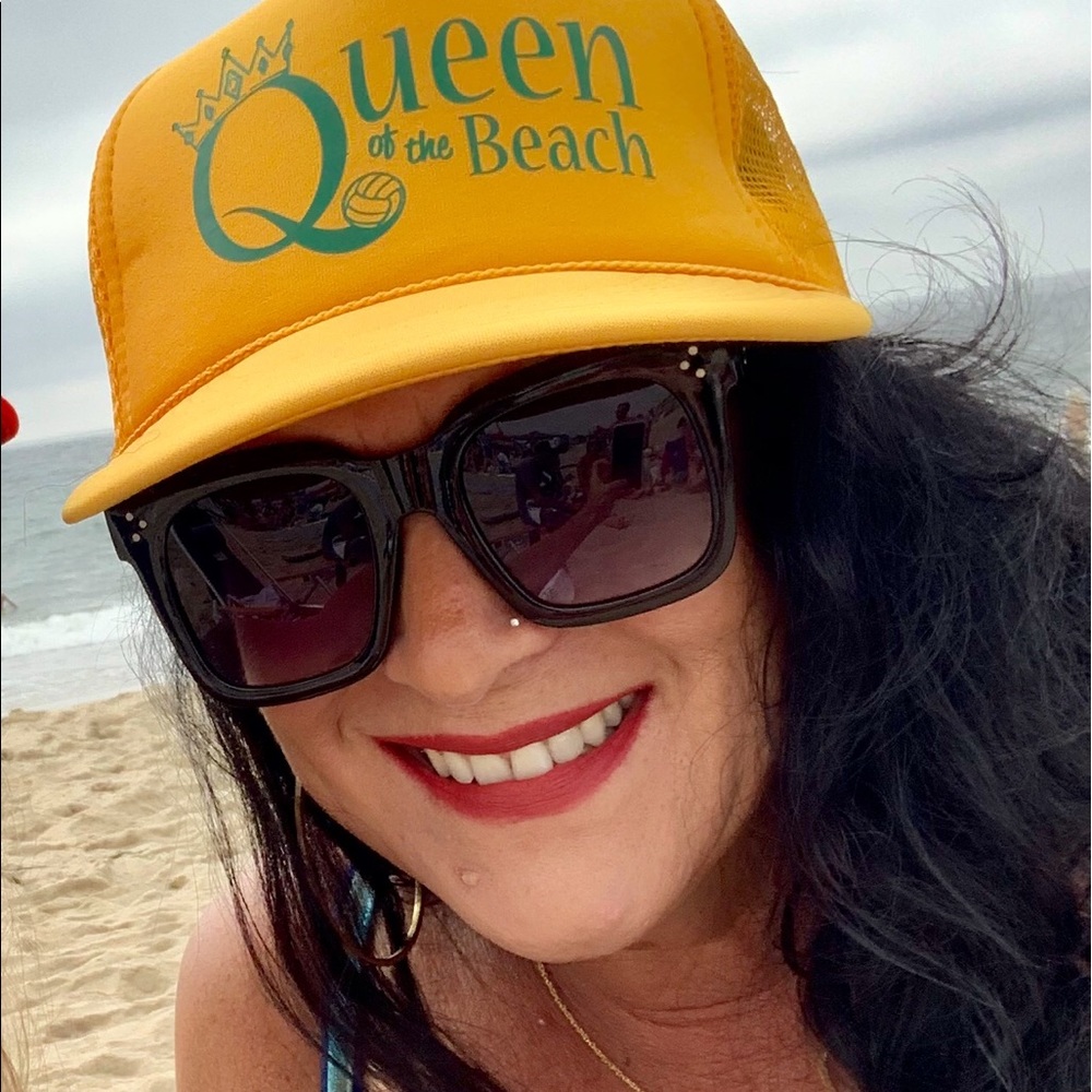 Meet your Posher, Beatriz